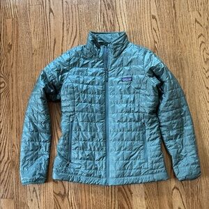 Patagonia Women's Blue Puffer Jacket